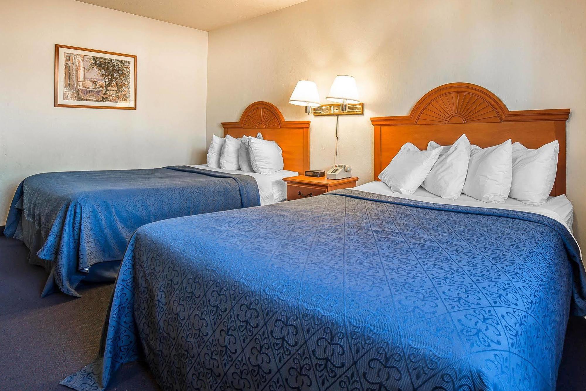Quality Inn แซนด์พอยต์ ภายนอก รูปภาพ